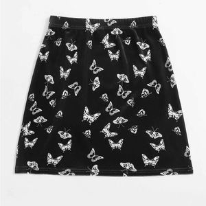 Butterfly print slit her skirt